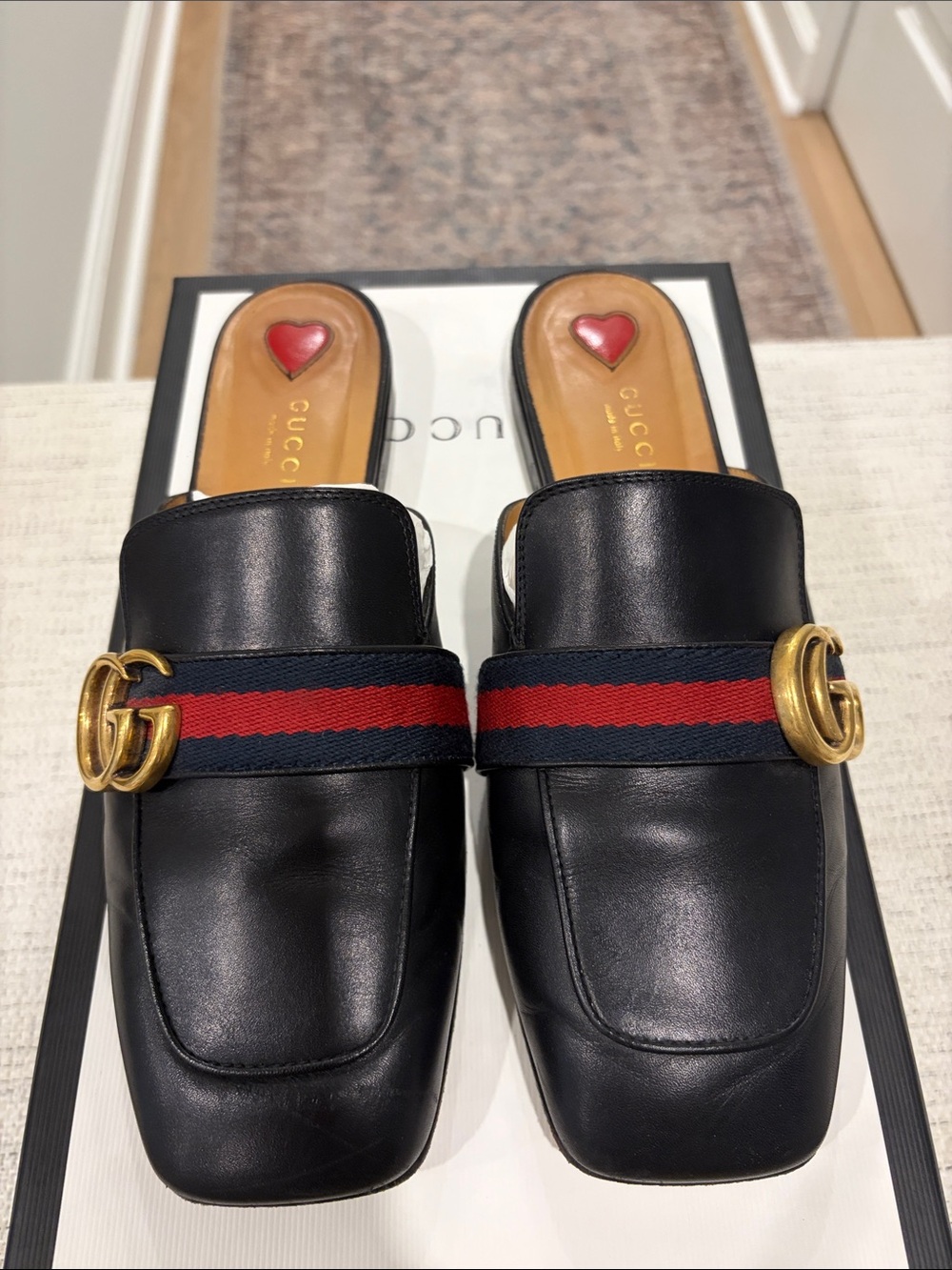 Gucci Betis Glamour Leather Mule Sandals – Black | Size 38